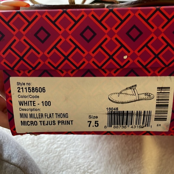 Sold Tory Burch 2 pairs of sandals - Picture 10 of 11